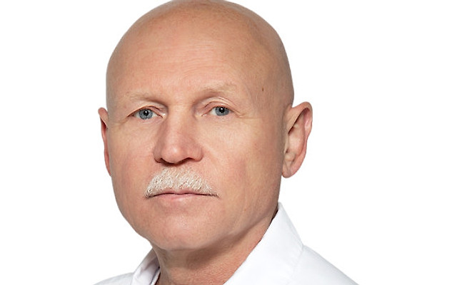 Чумаков Олег Ермолаевич