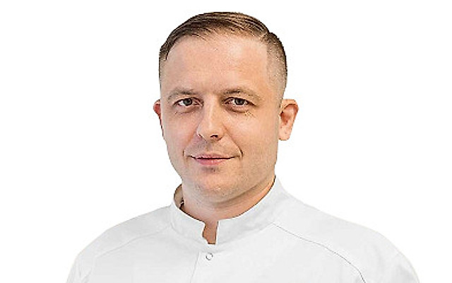 Ушаков Эдуард Валерьевич